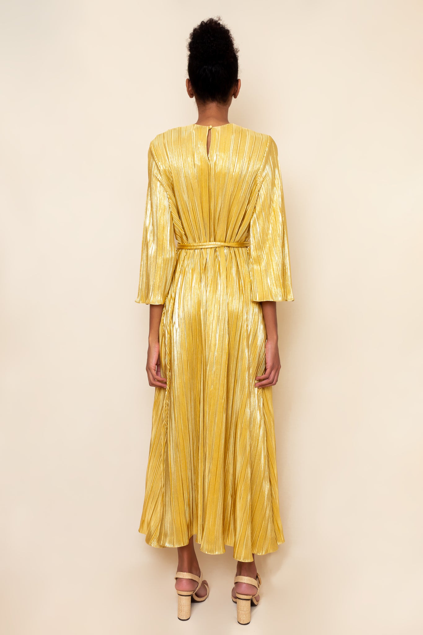 Vestido Frederica dourado